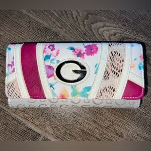 Guess Floral Print Wallet Cream Pink Lace Accent Clutch Style